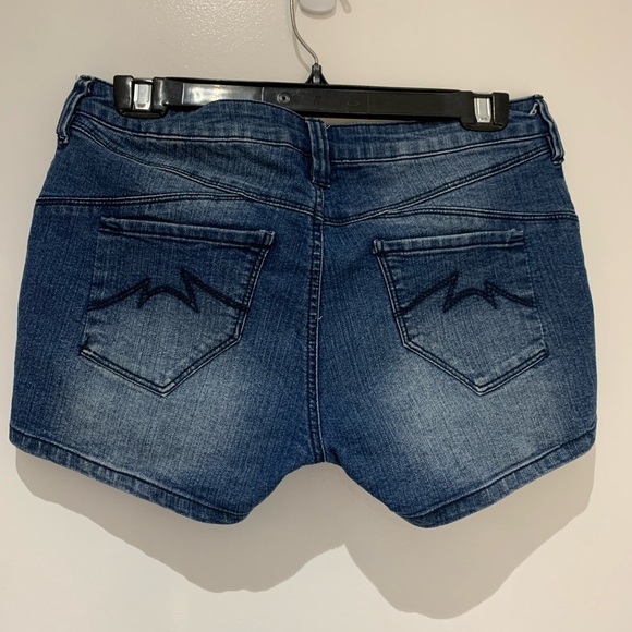 Parasuco Denim jean shorts - size 28 - Picture 2 of 3